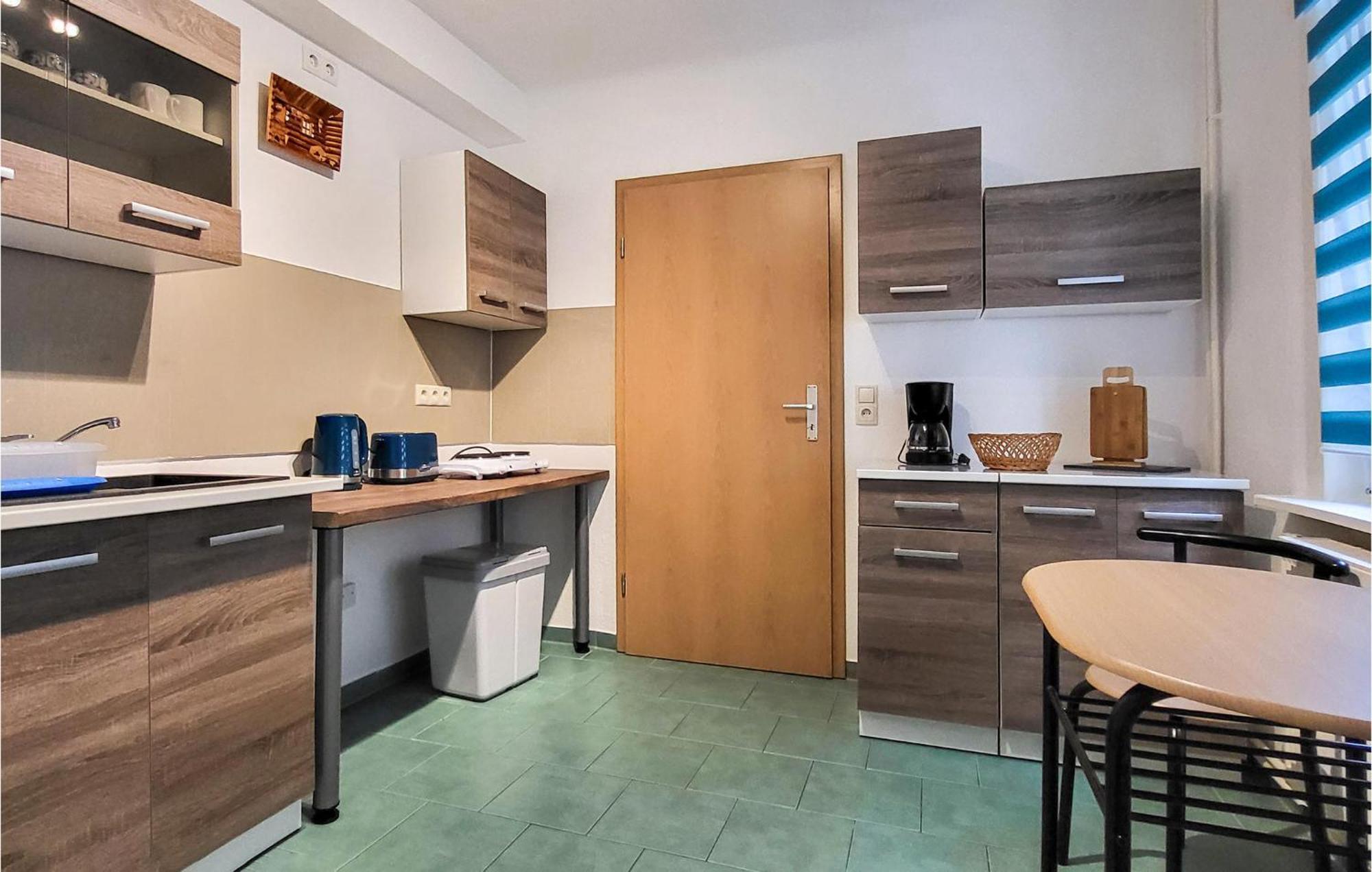 2 Bedroom Nice Apartment In Friedrichroda Exterior foto
